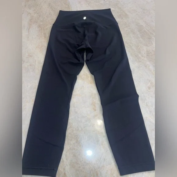 Lululemon High-Waisted Black Leggings Align 23” for Women - Picture 3 of 9